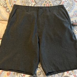 Mens shorts grey color VOLCOM size34